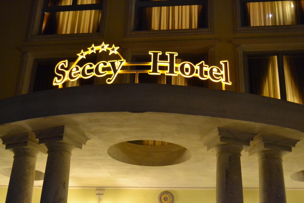 Seccy Hotel Boutique Art & Museum Fiumicino Exterior foto